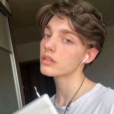 احسن اللہ خان avatar